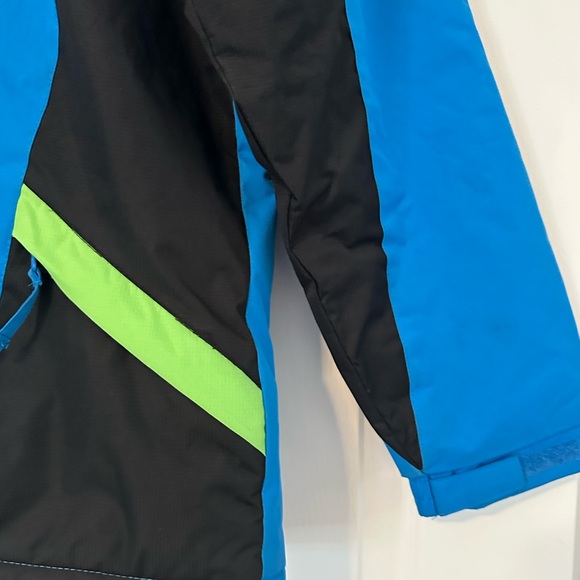 Boy's Waterproof Ski/ Snowboarding windproof Jacket, Fleece Lined Hooded Coat - Picture 5 of 9